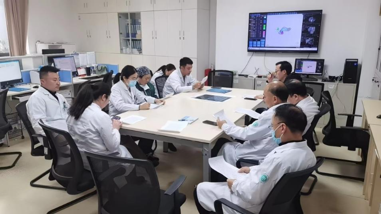 重庆市老年病医院挑战高难度手术，为八旬胰腺癌患者开启生命新篇章
